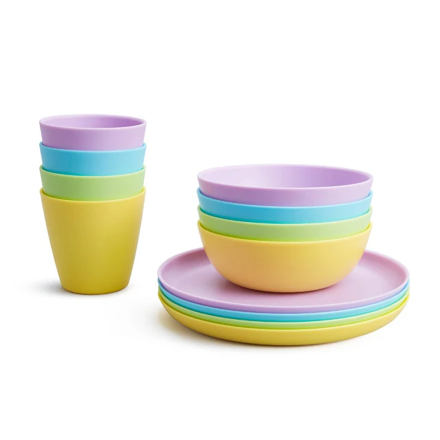 Set de comedor para niños pequeños con cubiertos Splash y platos, cuencos y vasos múltiples